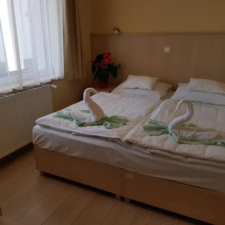 Admiralis Panzio Nocleg ze śniadaniem